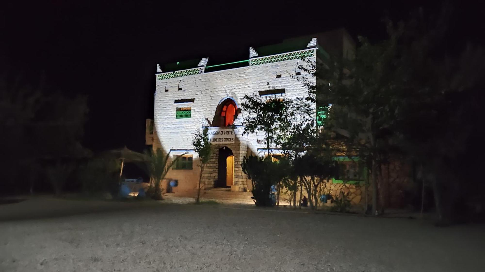 Maison La Lune Des Gorges Tinghir Bagian luar foto